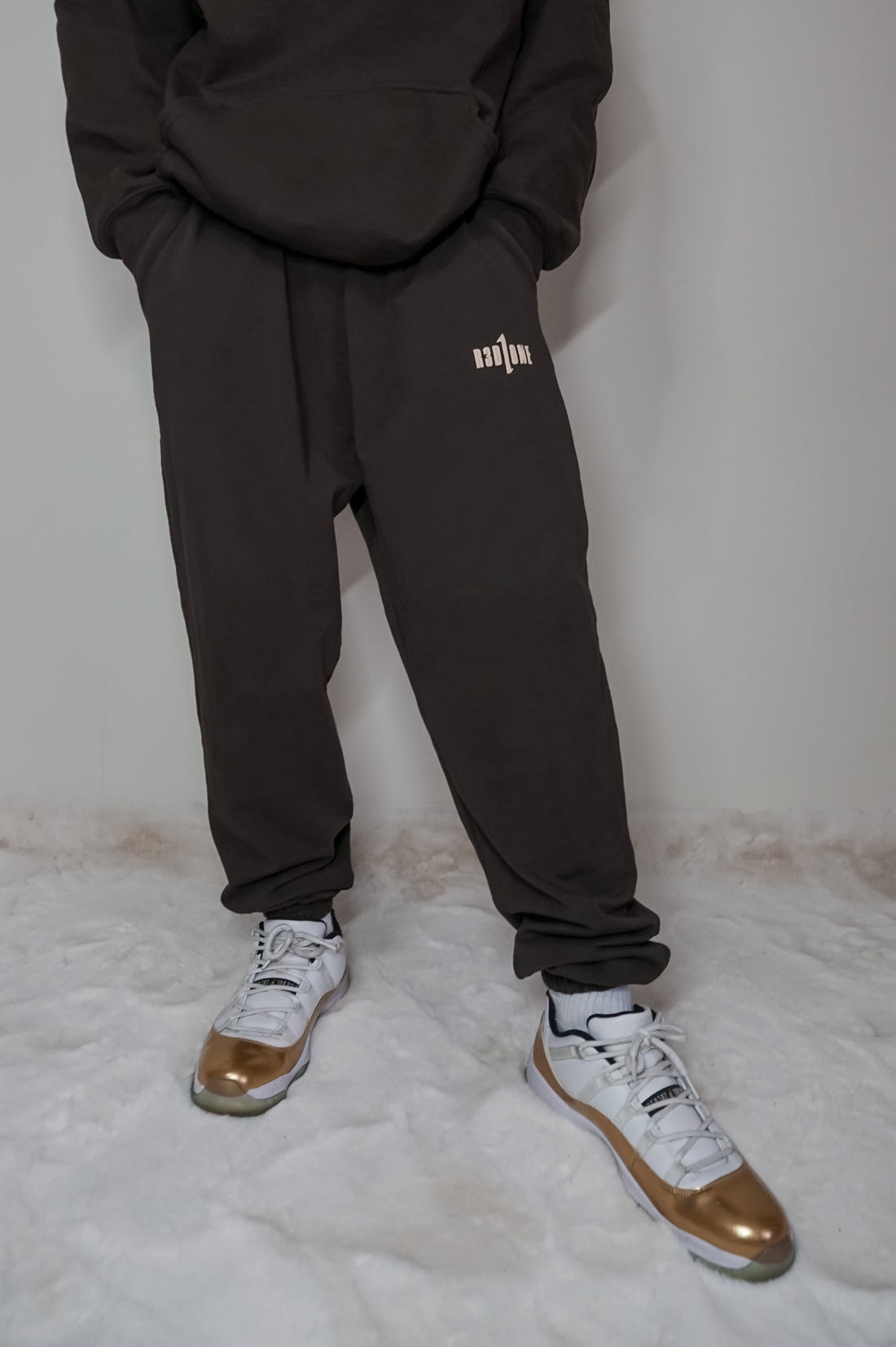 VARSITY SWEATPANTS CHOCOLATE BROWN